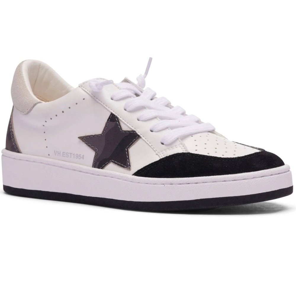 Vintage Havana White Sneakers with Black Star and Black Toe